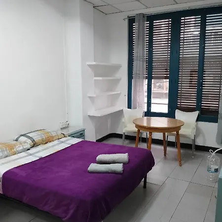 Quarto em Acomodações Particulares Kalifornia *