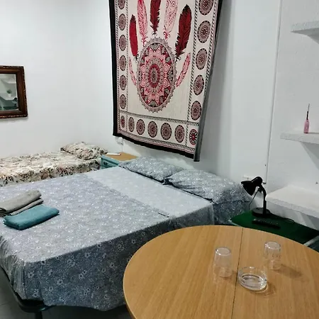 Quarto em Acomodações Particulares Kalifornia *