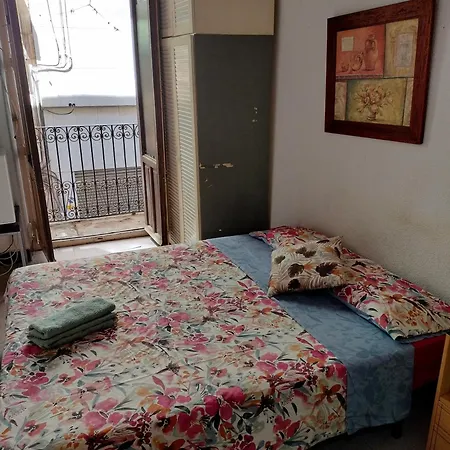 Quarto em Acomodações Particulares Kalifornia *